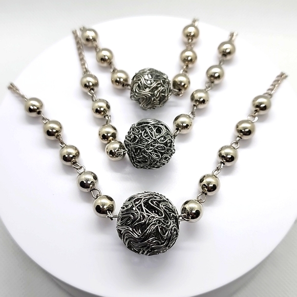 Silver Tone Layered Drop Bead Pendant Necklace - Picture 1 of 6